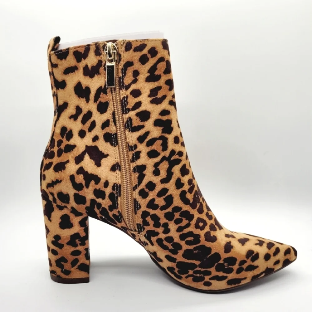 New Tan Leopard Print Olyvia Block Heel Zip Ankle Bootie Sz 7 - Picture 1 of 14
